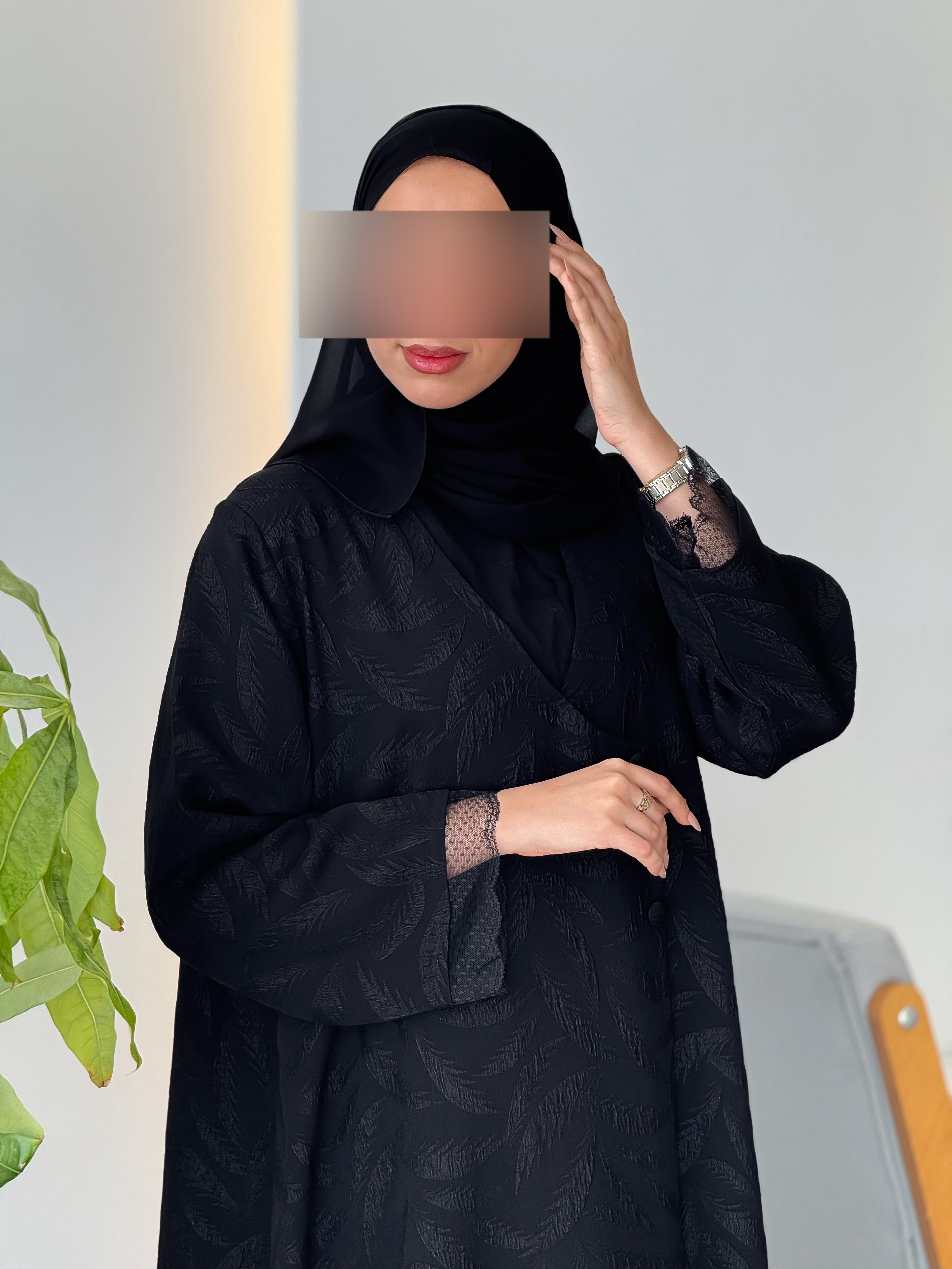 عباة عملية بقماش مميز